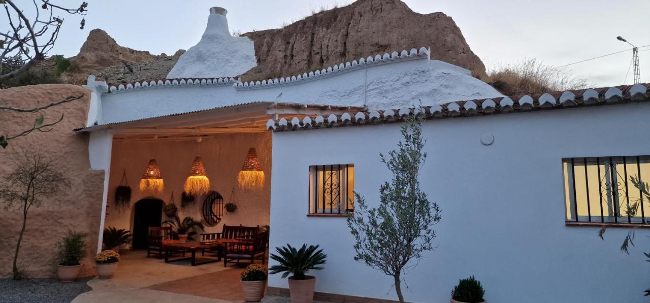 瓜迪克斯Cueva De La Higuera别墅 外观 照片