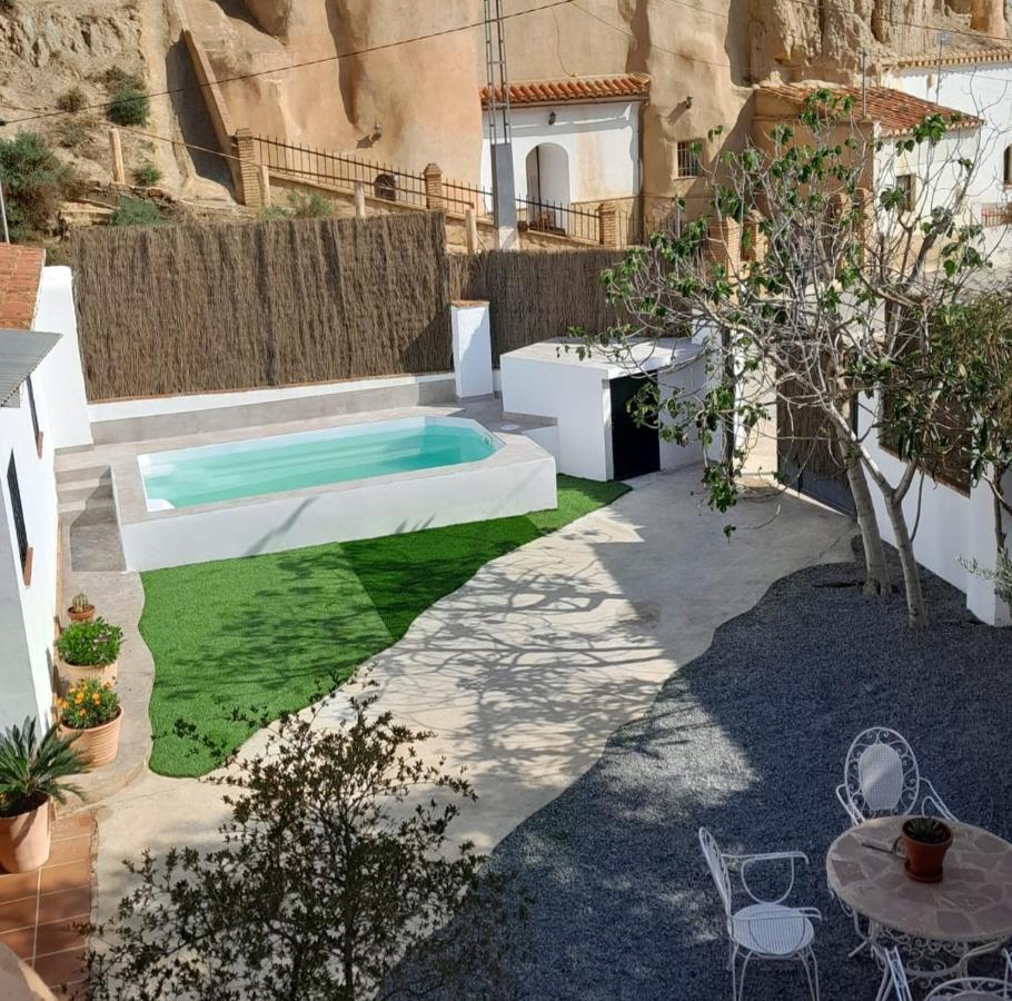 瓜迪克斯Cueva De La Higuera别墅 外观 照片
