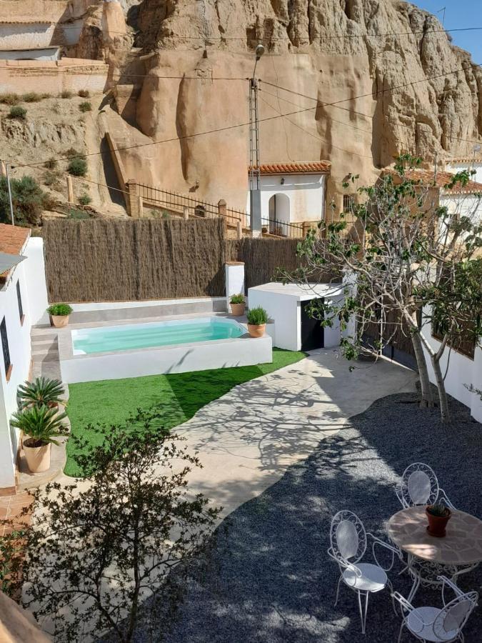 瓜迪克斯Cueva De La Higuera别墅 外观 照片